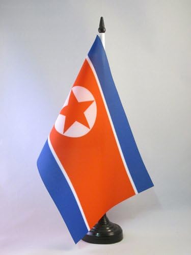 דגל AZ צפון קוריאה דגל שולחן 5 '' x 8 '' - דגל שולחן קוריאני צפון קוריאני 21 x 14 סמ - מקל פלסטיק שחור ובסיס